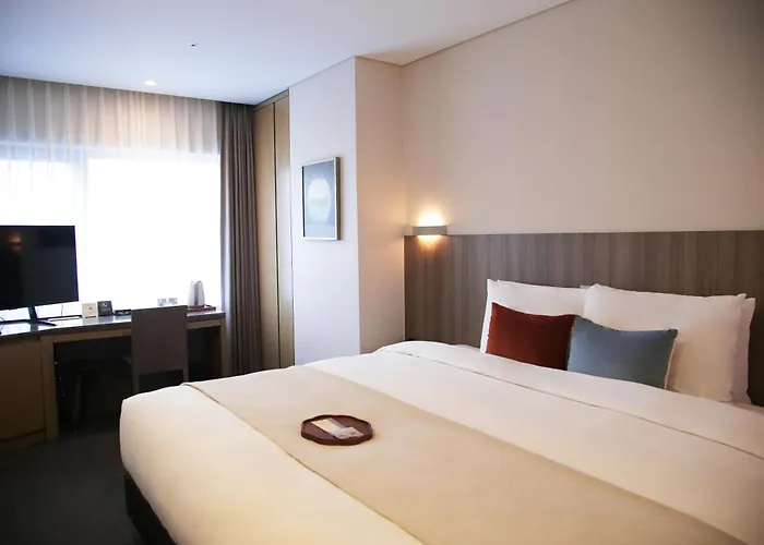 Amid Hotel 4*