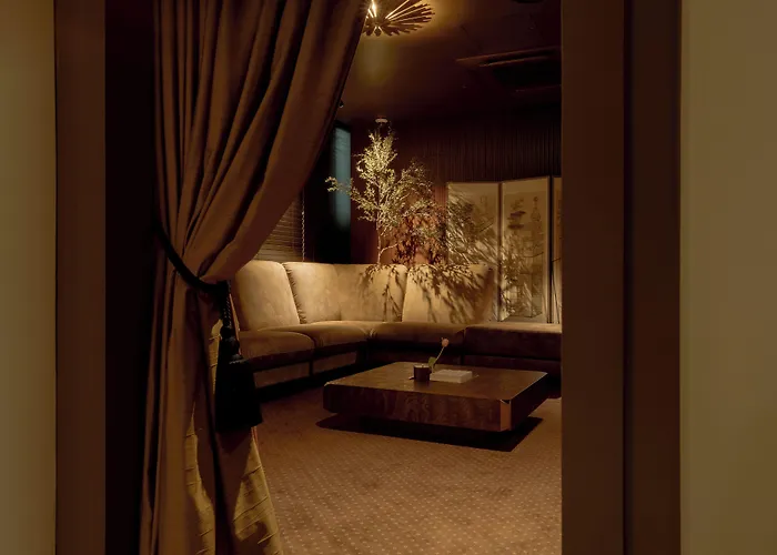 Amid Hotel 4*